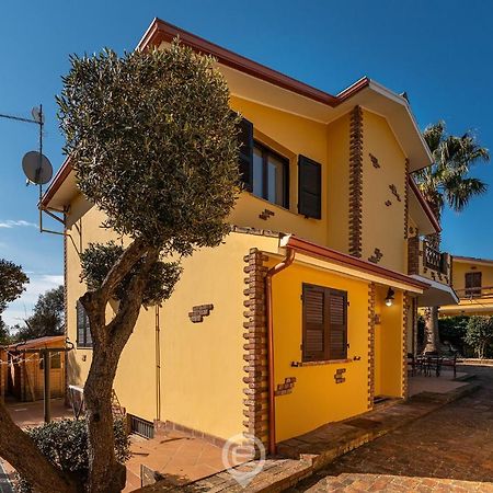 Villa Monica Suites - Wonderful Sardinia 伊格莱西亚斯 外观 照片