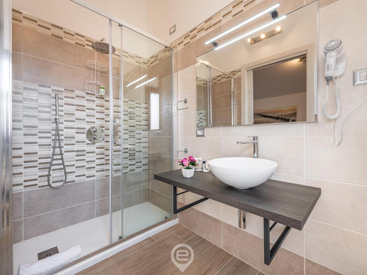Villa Monica - Suites 伊格莱西亚斯 外观 照片