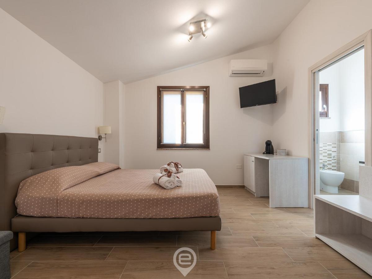 Villa Monica - Suites 伊格莱西亚斯 外观 照片