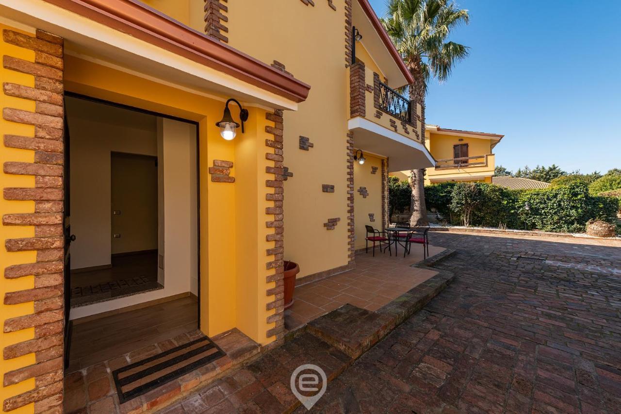 Villa Monica - Suites 伊格莱西亚斯 外观 照片